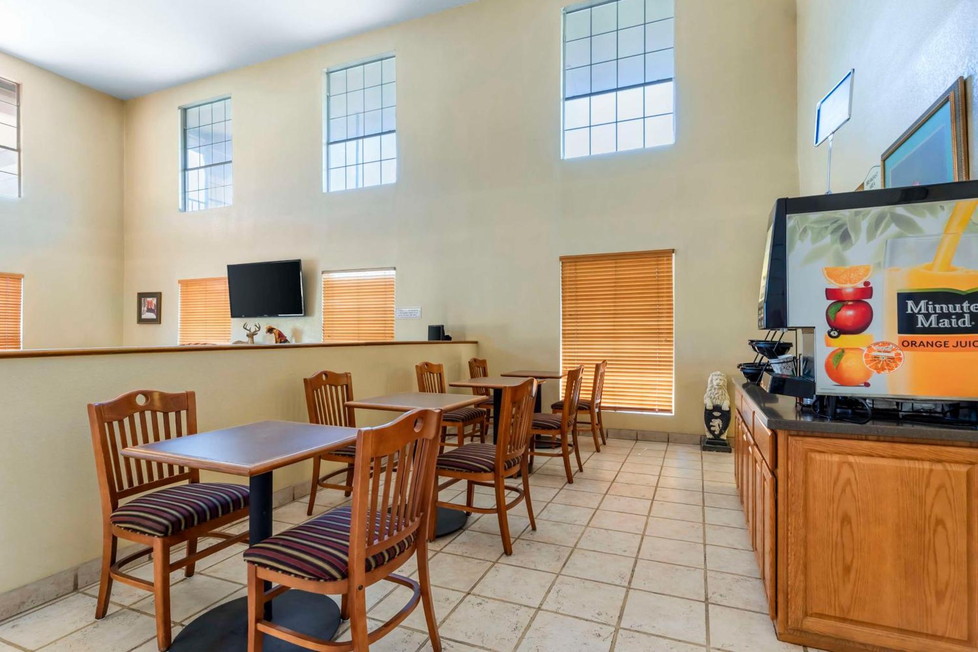 Best Western Executive Inn Hallettsville Eksteriør bilde